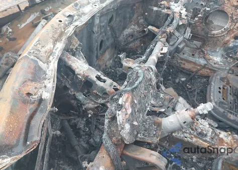 2014 Hyundai Veloster Base W/Black z USA, uszkodzony, nr VIN KMHTC6AD5EU211005